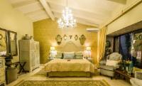 Baby Grand Deluxe Suite