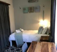 Boekenhout single room
